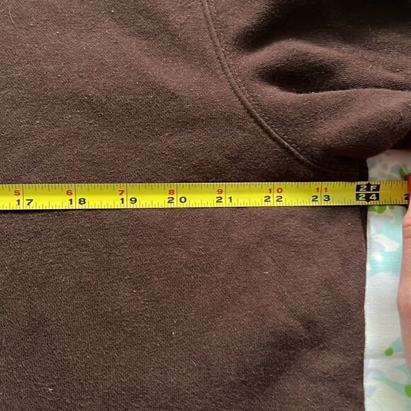 Cardinal Embroidered Needlepoint Sweatshirt - L - Picture 5 of 9